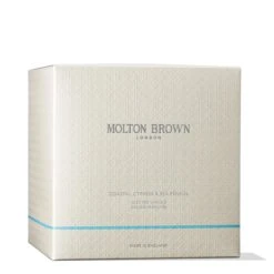 Molton Brown Coastal Cypress & Sea Fennel Signature Candle 190g -Molton Brown CAN253HR uk Coastal Cypress Sea Fennel Signature Scented Candle image 07