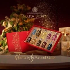 Molton Brown Floral & Fruity Christmas Cracker 13 Molton Brown Floral & Fruity Christmas Cracker -Molton Brown MBC23001 uk Womens cracker video 02