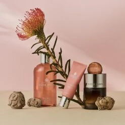 Molton Brown Heavenly Gingerlily Bath & Shower Gel 300ml -Molton Brown NHB028CR3 uk Heavenly Gingerlily Bath Shower Gel 300ml image 04