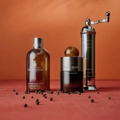 Molton Brown Re-charge Black Pepper Bath & Shower Gel 300ml -Molton Brown NHB037CR3 uk Re Charge Black Pepper Bath Shower Gel 300ml image 04