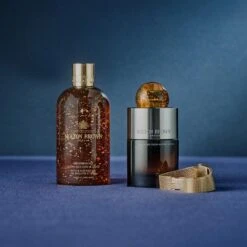 Molton Brown Mesmerising Oudh Accord & Gold Bath & Shower Gel 300ml -Molton Brown NHB081CR3 uk Mesmerising Oudh Accord Gold Bath Shower Gel 300ml image 04