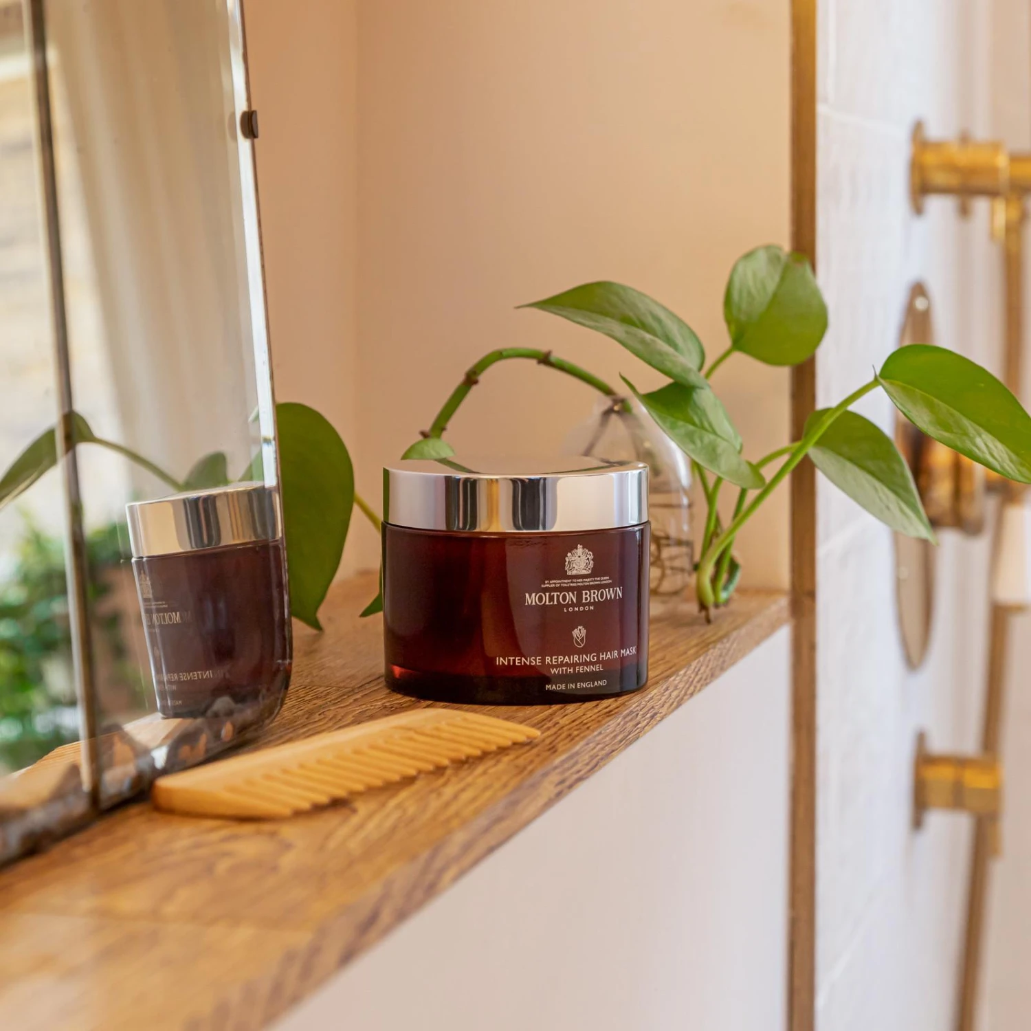 Molton Brown Repairing Hair Care Gift Set 7 Molton Brown Repairing Hair Care Gift Set – Image 7