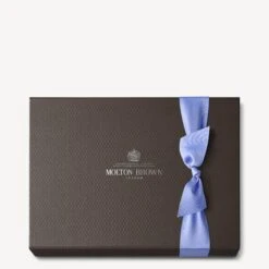 Molton Brown Re-charge Black Pepper Fragrance Gift Set -Molton Brown WBB1654 uk Black Pepper gift set image 05