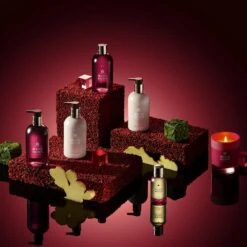 Molton Brown Fiery Pink Pepper Enriching Body Gift Set -Molton Brown WBB206 uk Fiery Pink Pepper Bath Shower Scrub Gift Set image 06